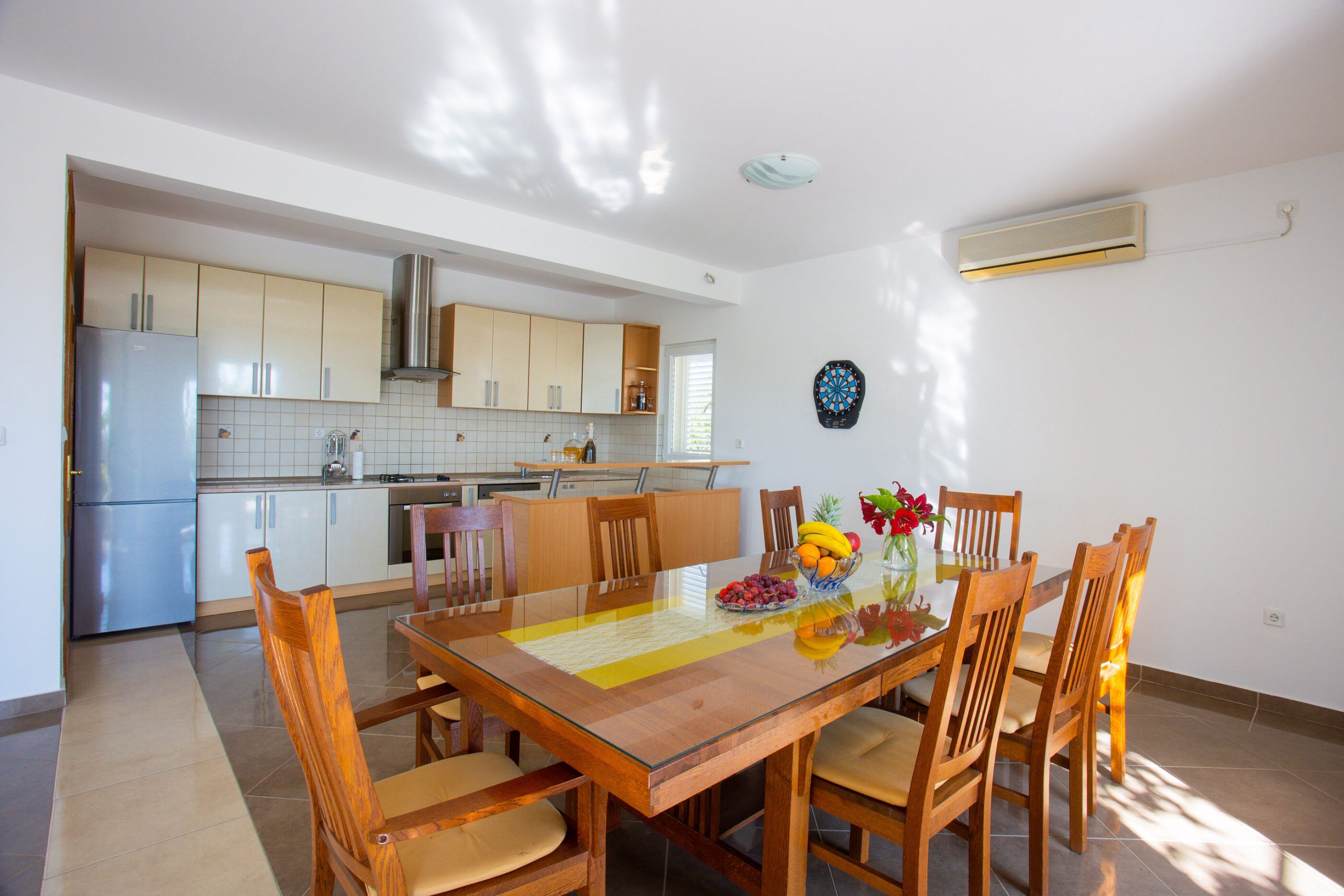 Villa Olive tree