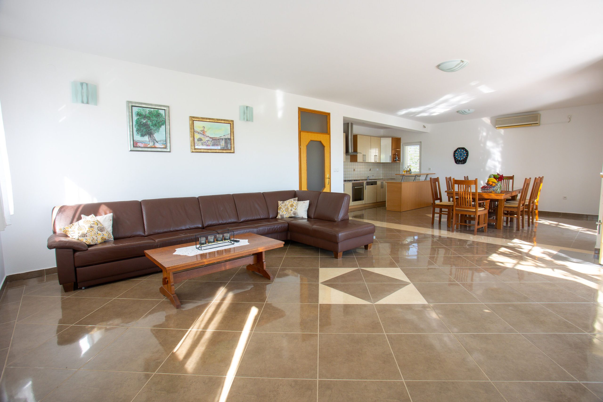 Villa Olive tree