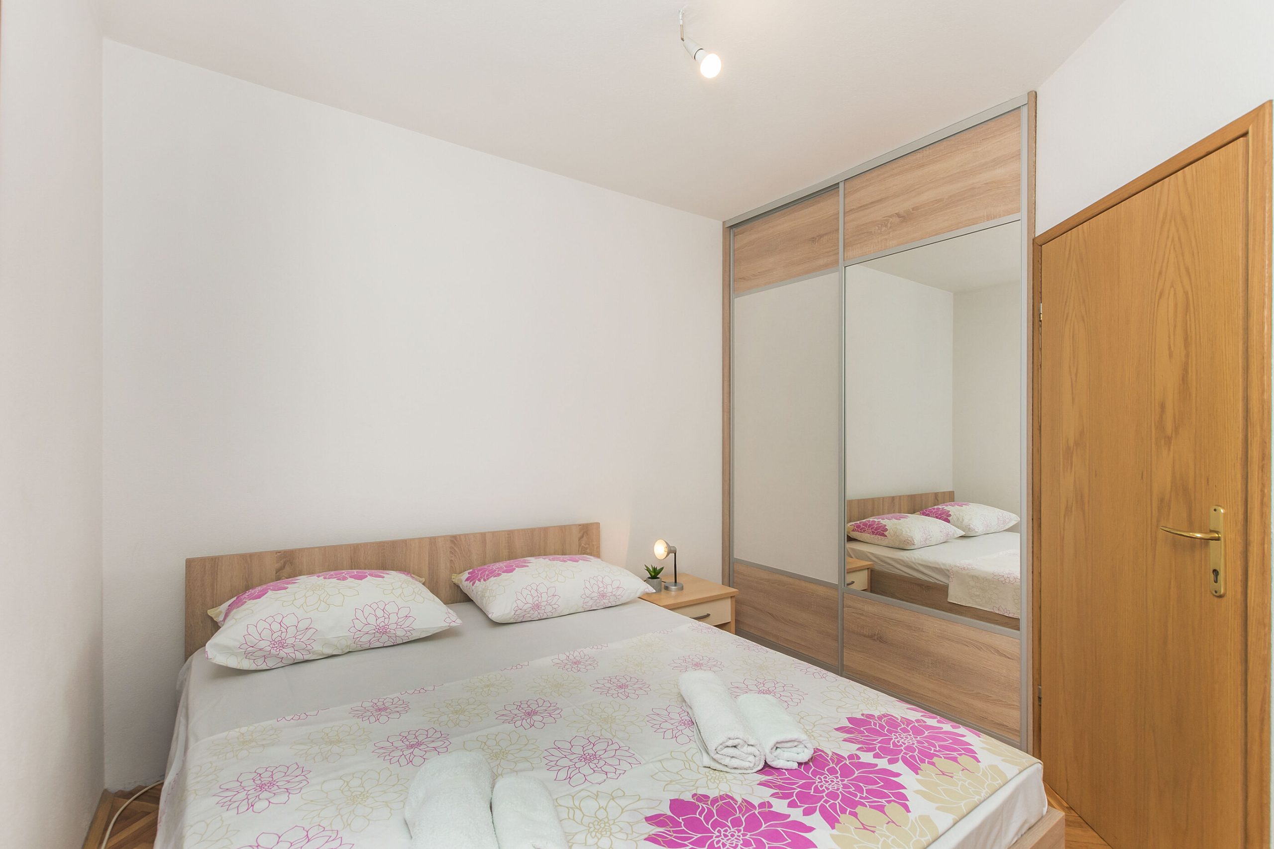 Apartments Pintur