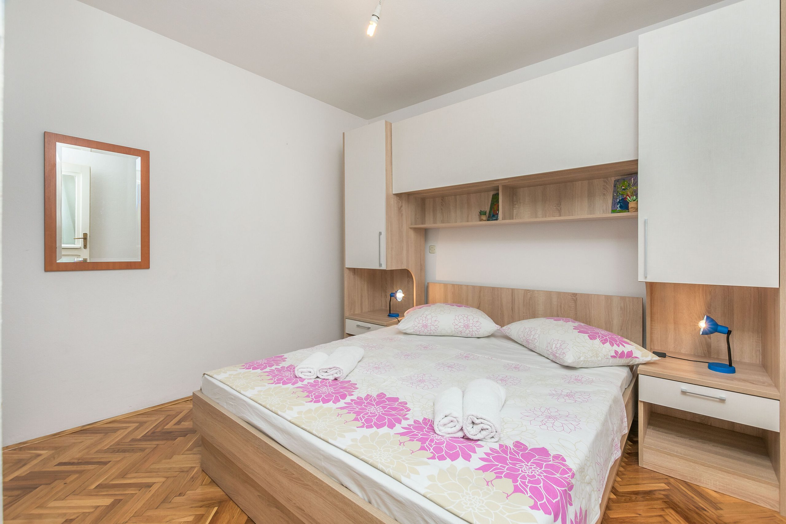 Apartments Pintur