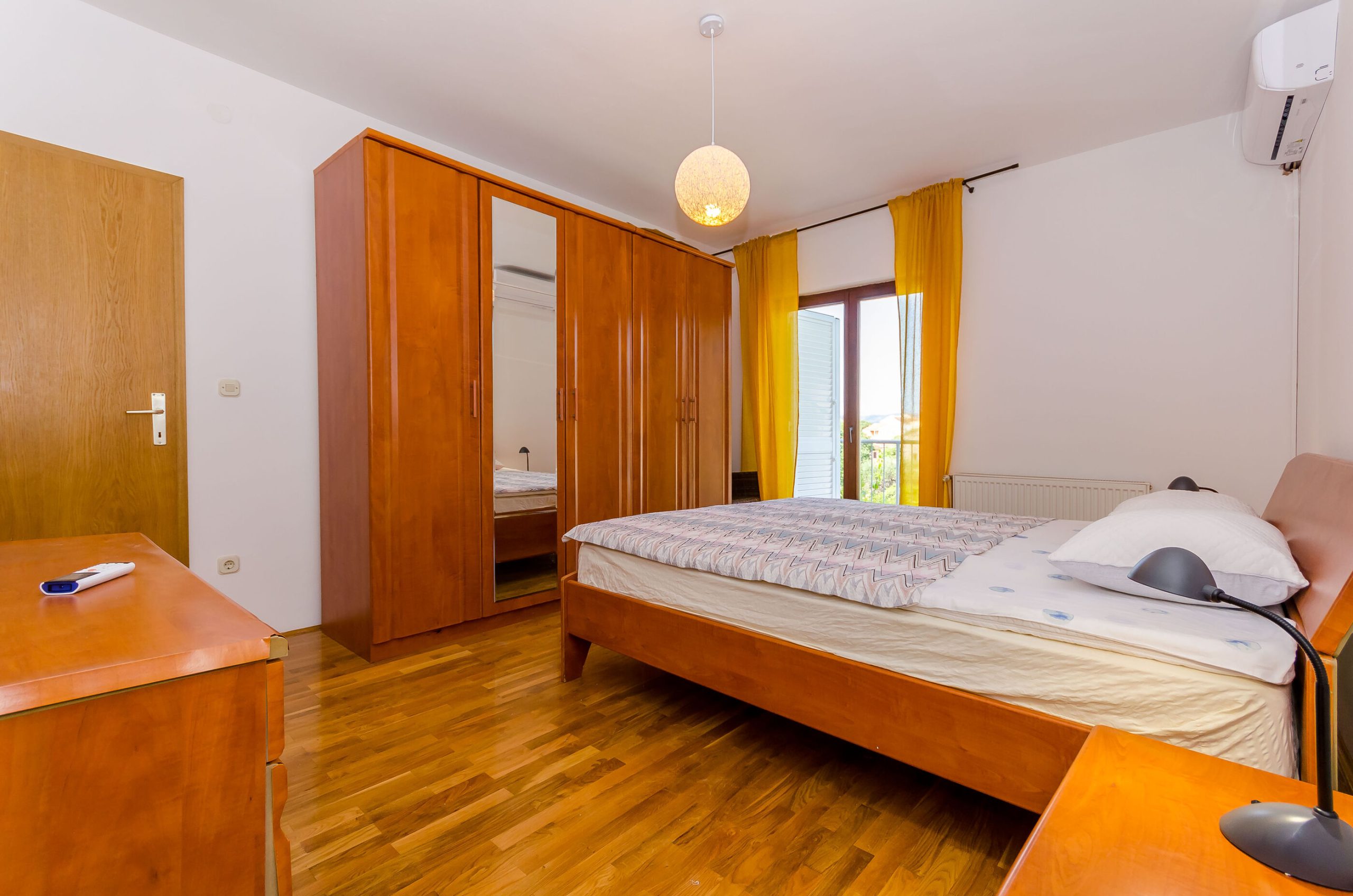 Apartment Near Bridge