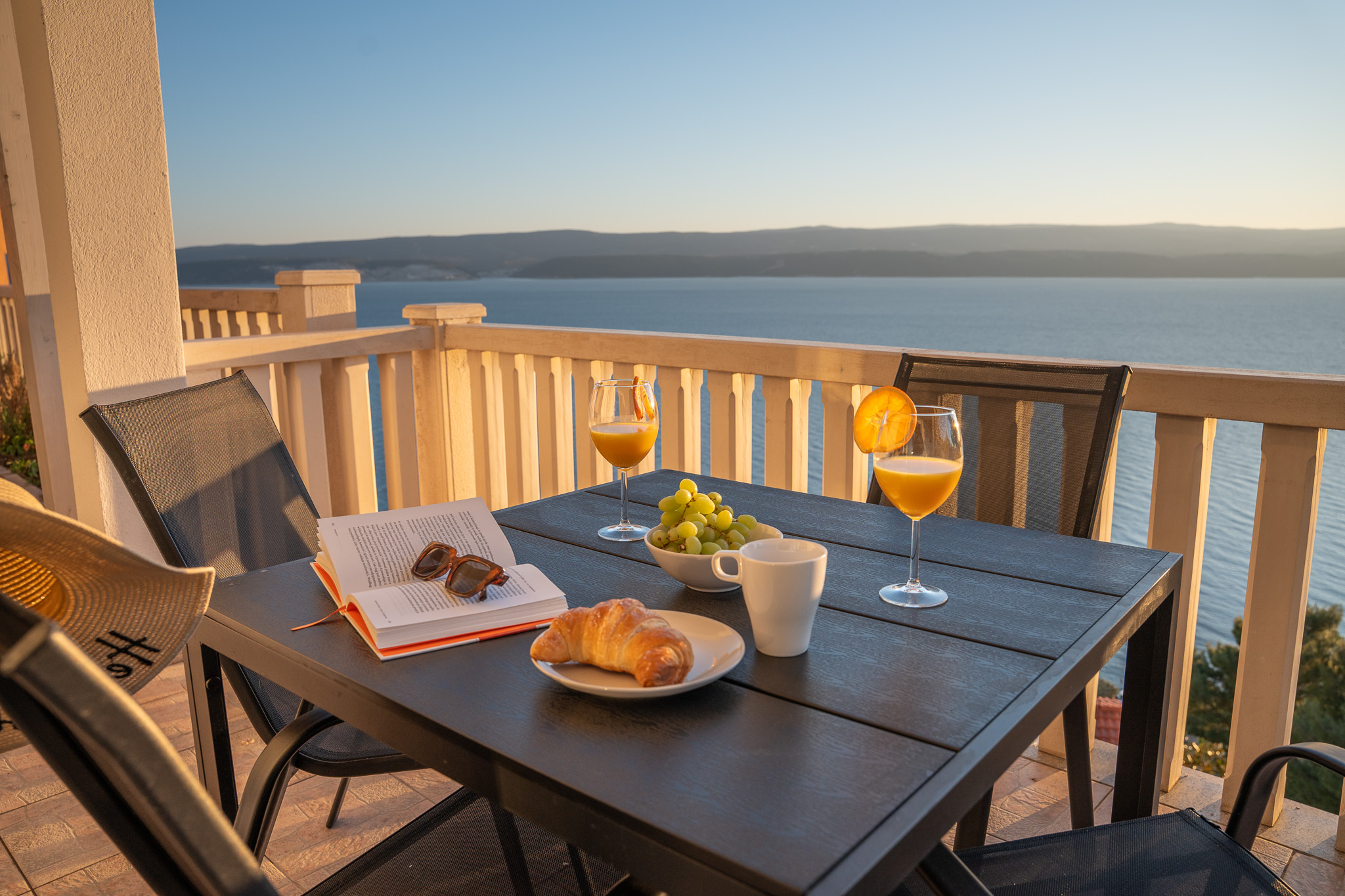 Sunny Hill Apartments with Rooftop Pool