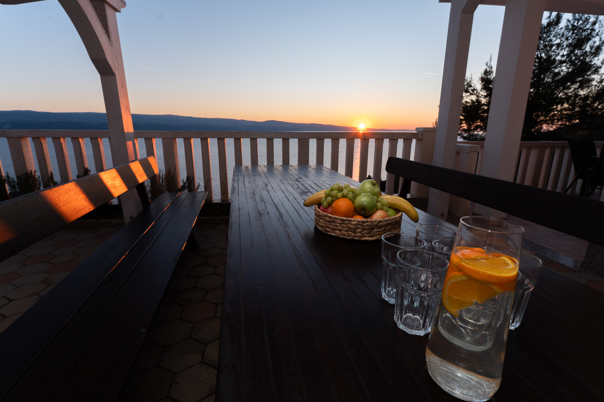 Sunny Hill Apartments with Rooftop Pool