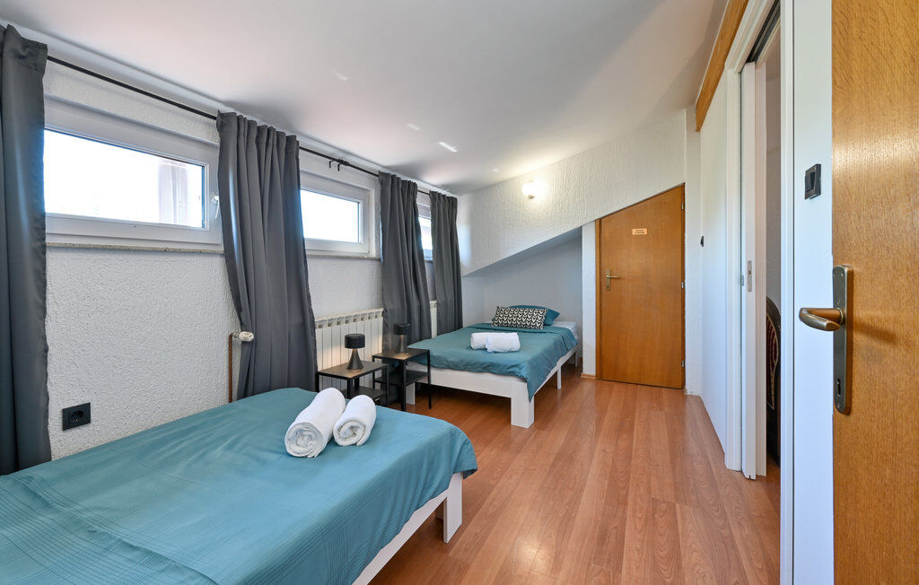 Villa Home2B
