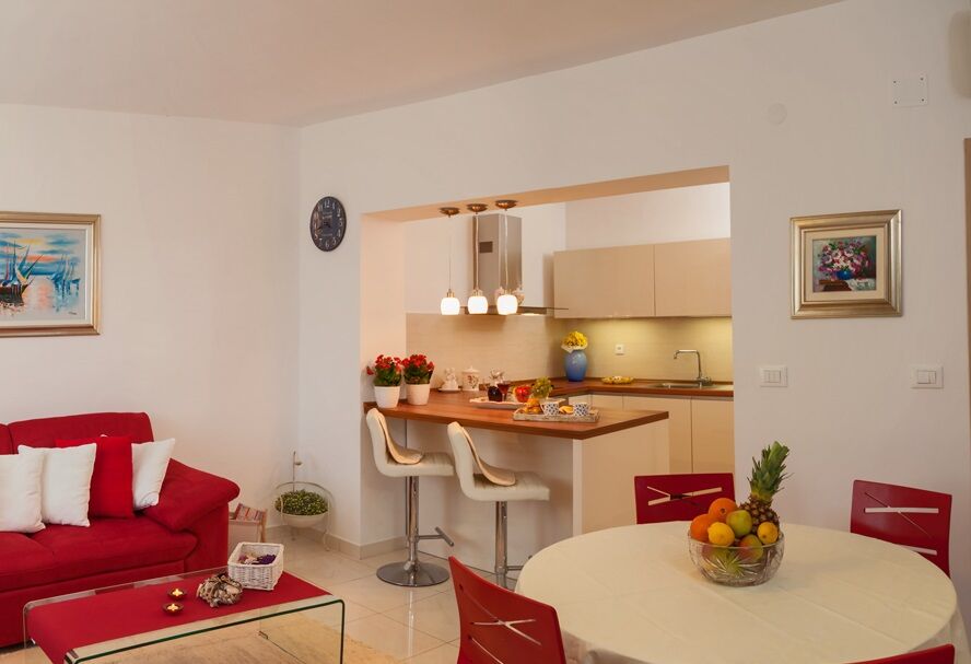 House Lucmar
