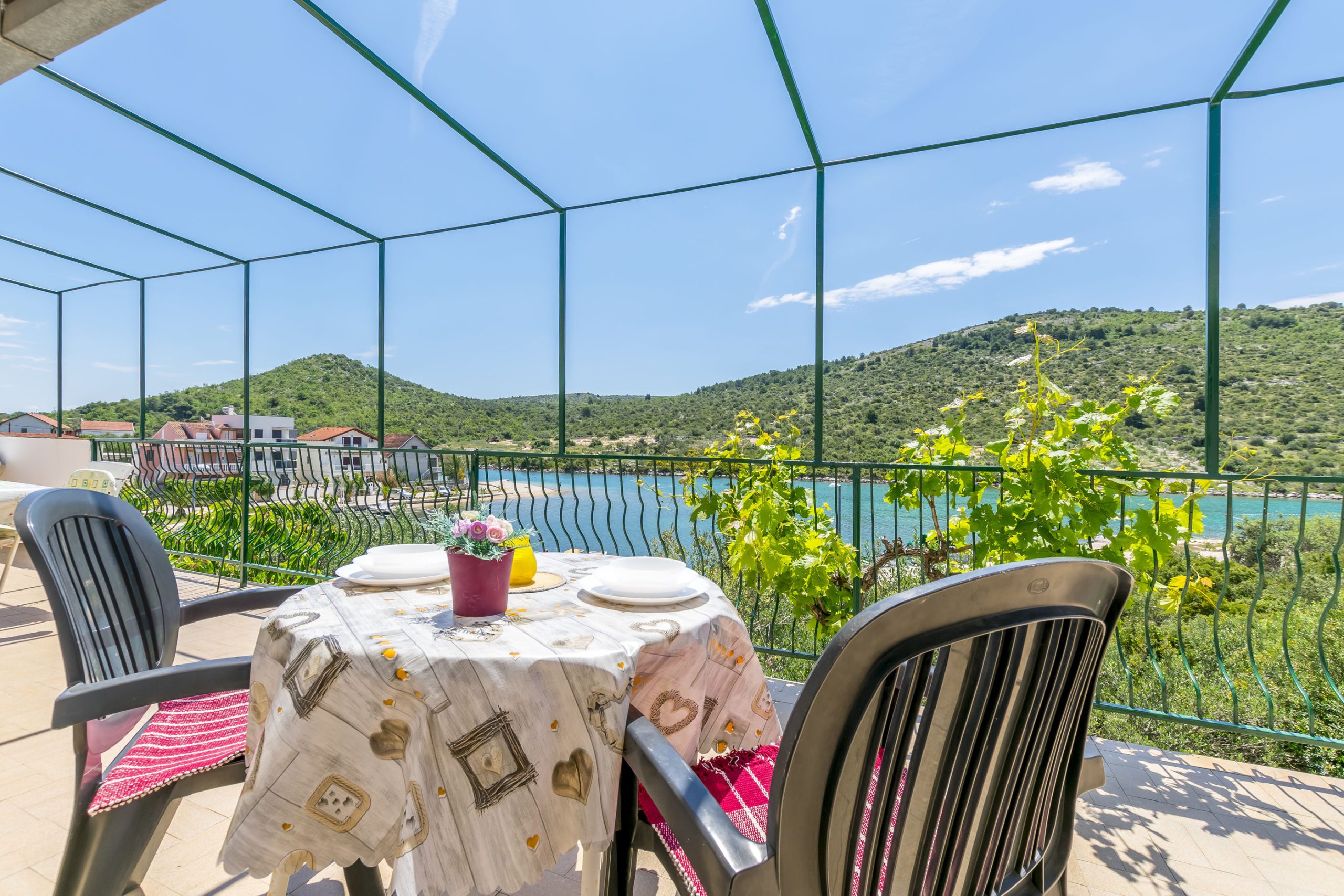 Apartament Garden by the sea
