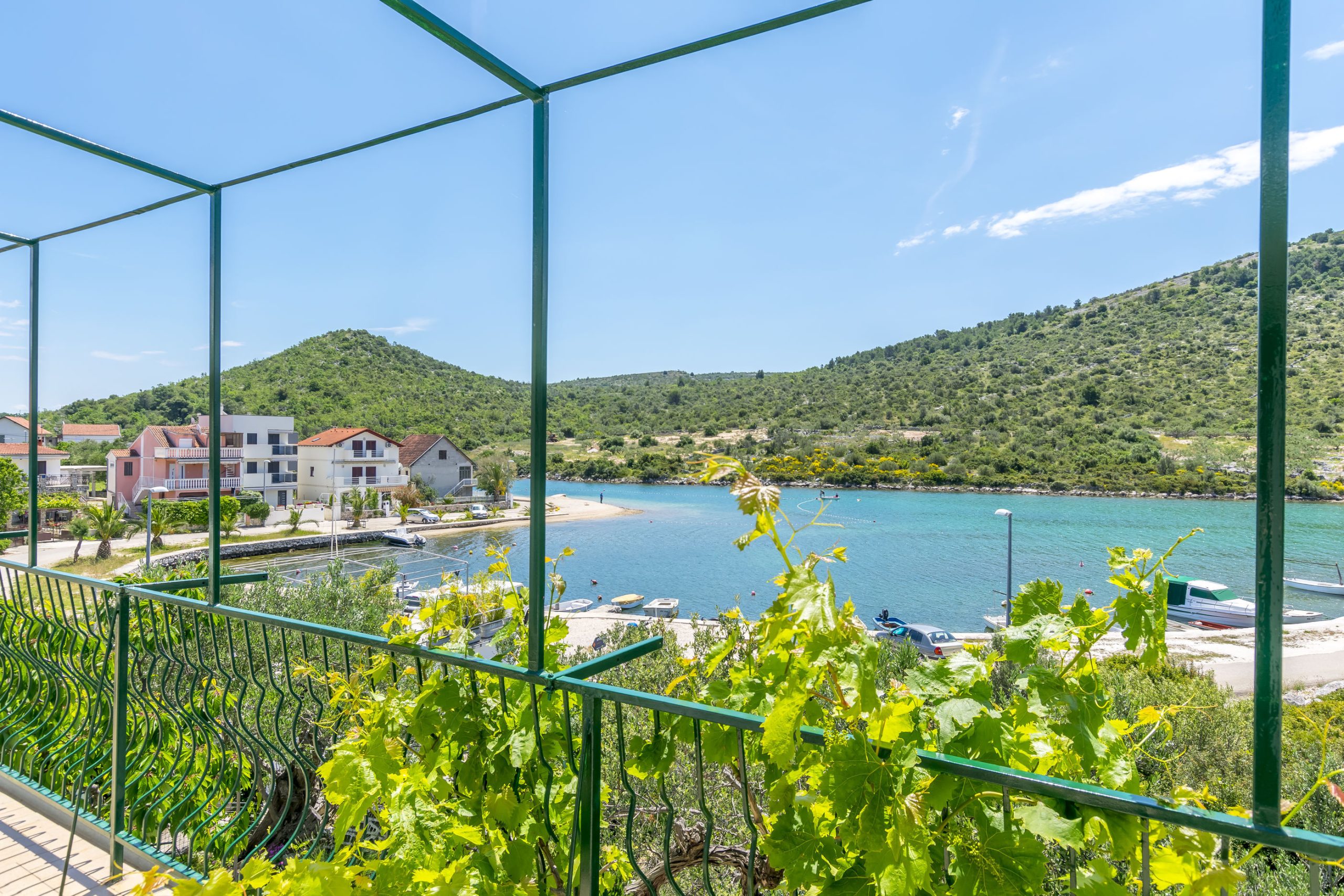 Apartament Garden by the sea