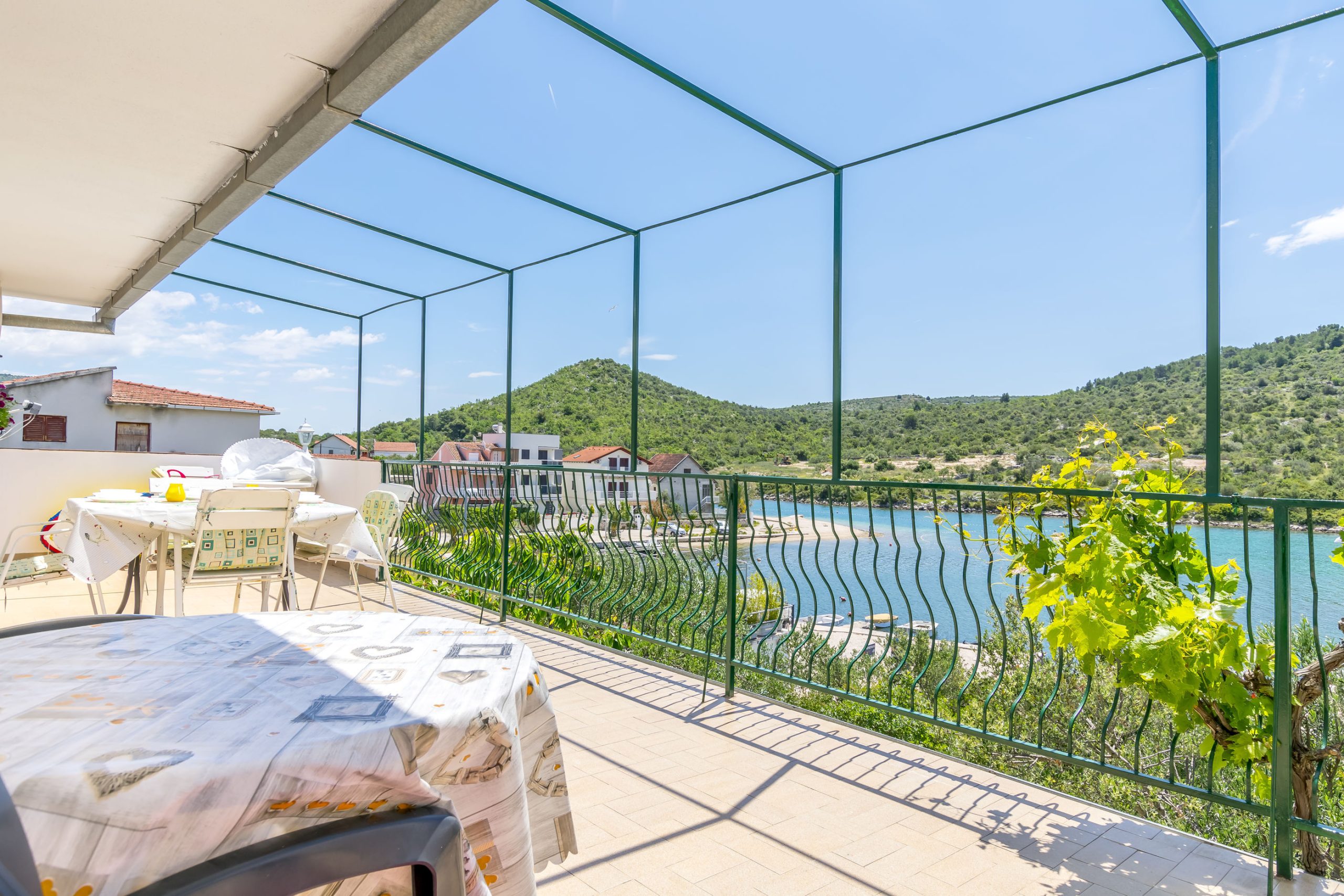 Apartament Garden by the sea