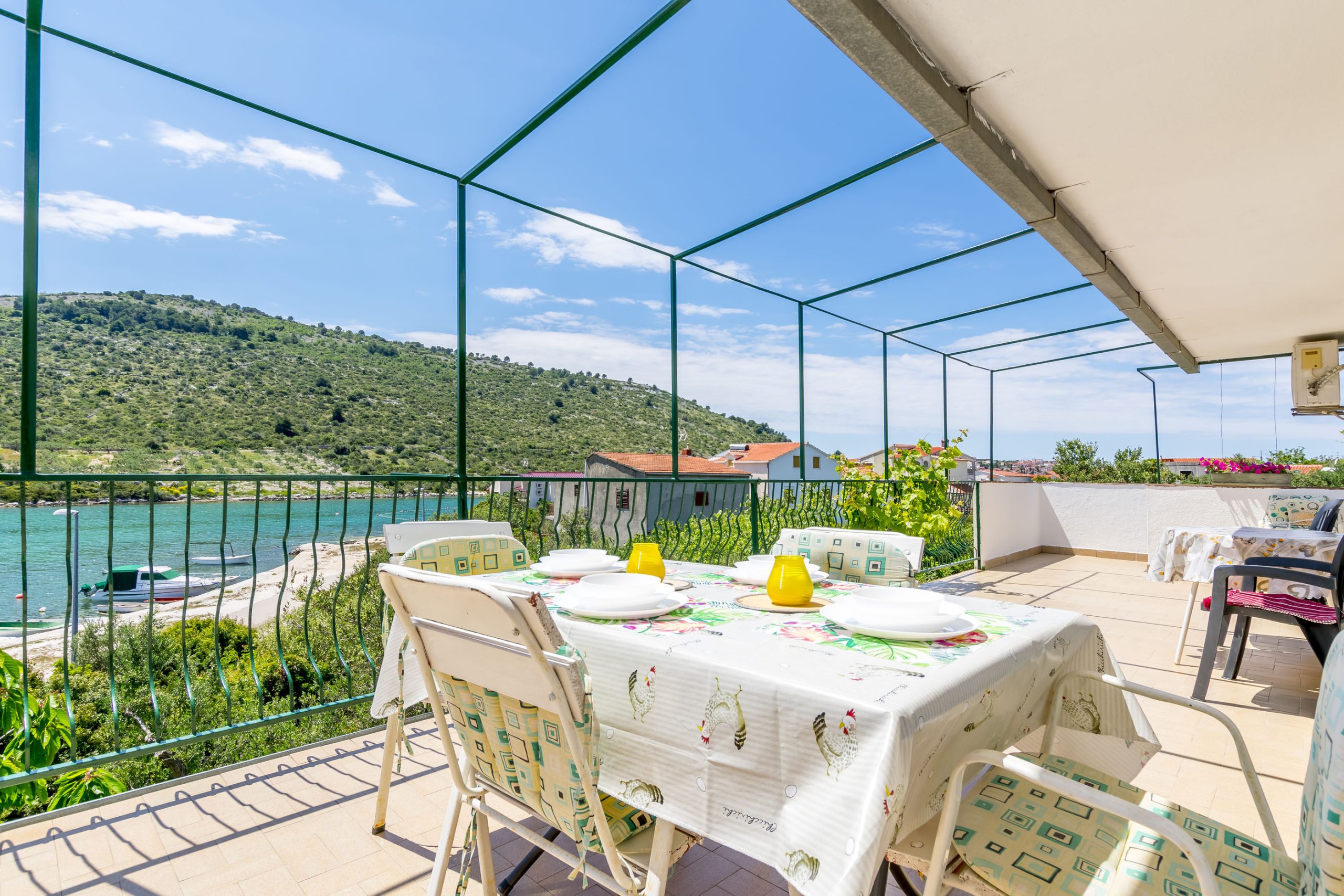 Apartament Garden by the sea