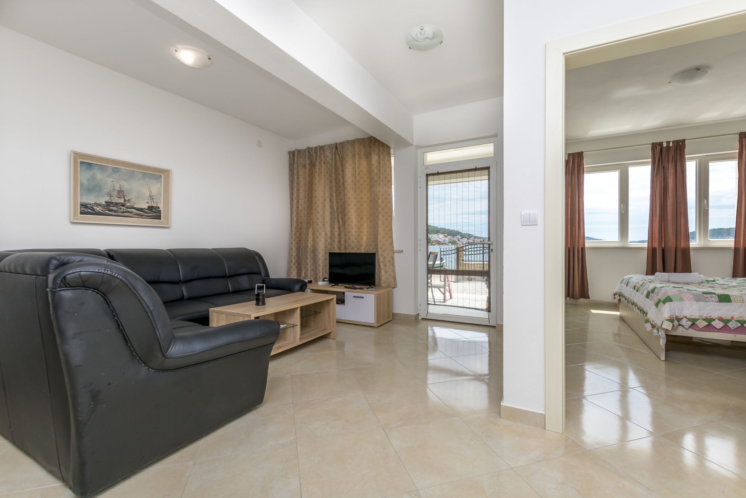 Apartmani Villa J i M by the sea