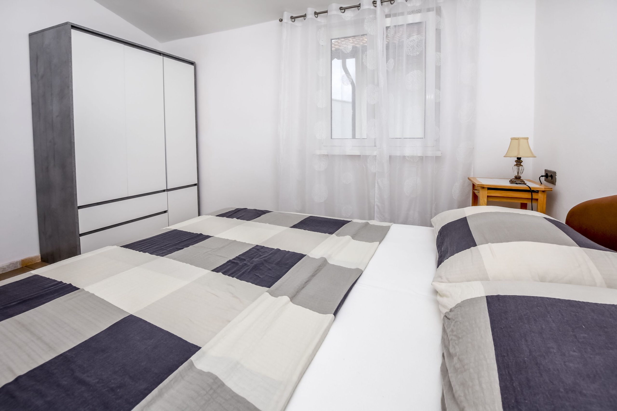 Apartments Mirta