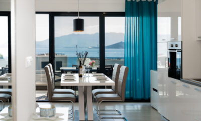 Moni’s apartment with sea view and pool Slatine- Čiovo Island